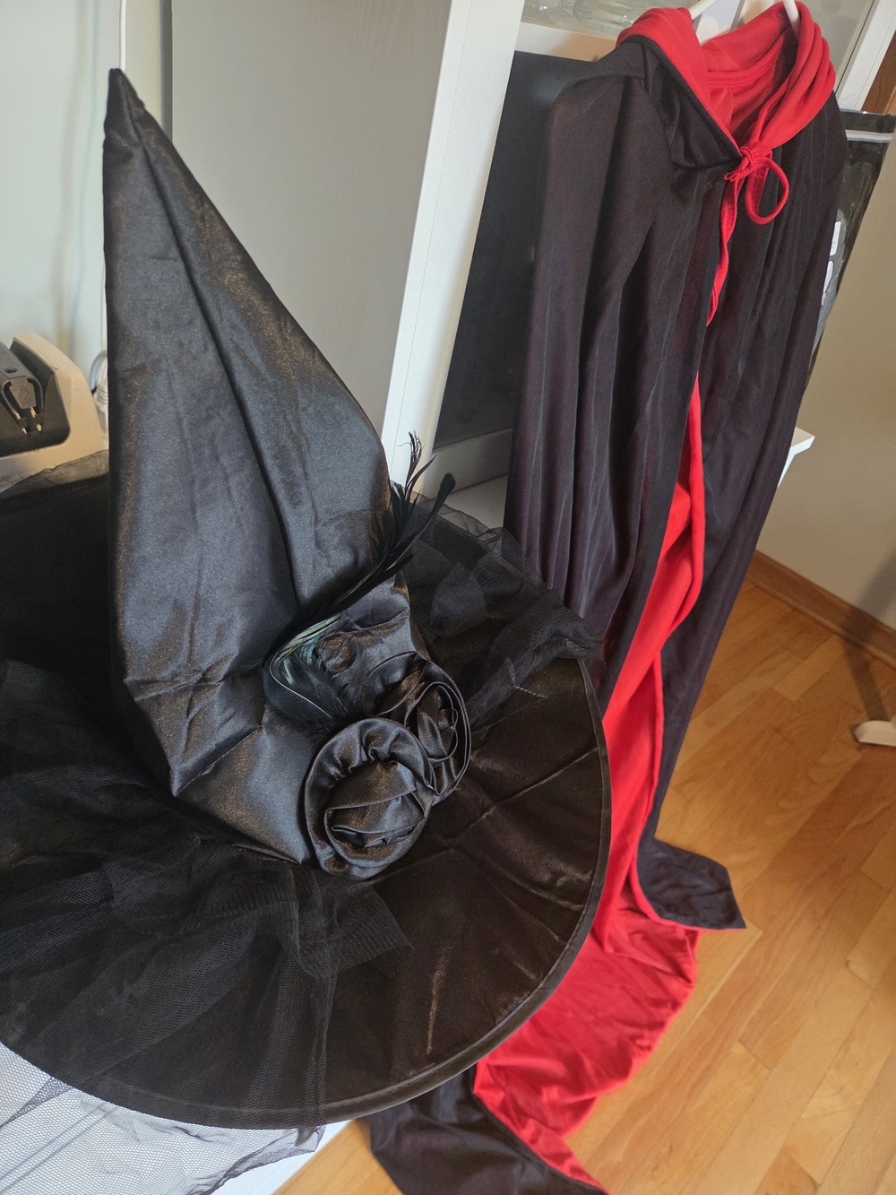 Amazon Black Witch Hat and Black Cape with Red Lining